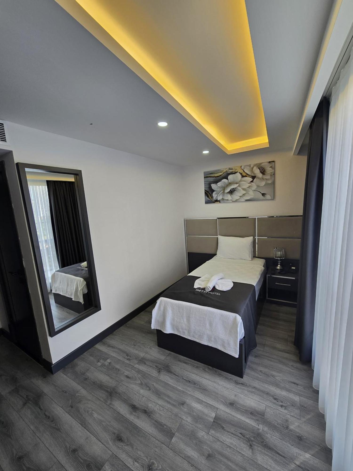 Meyzi Hotel 伊斯坦布尔 外观 照片