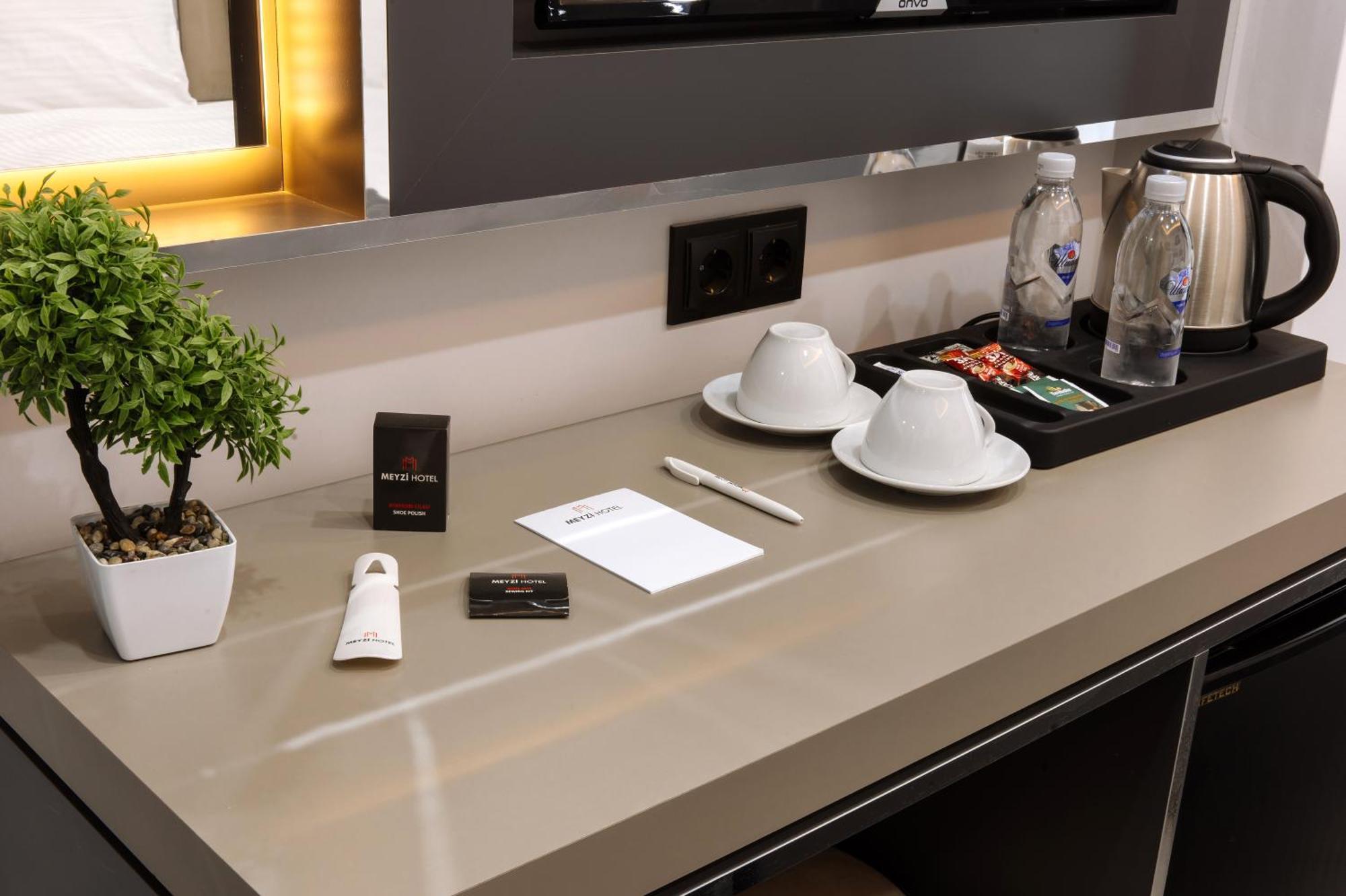 Meyzi Hotel 伊斯坦布尔 外观 照片